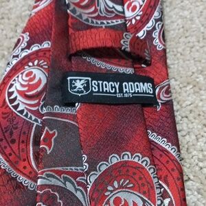 Stacy Adams Dark Red and Gray Paisley Tie w Pocket Square